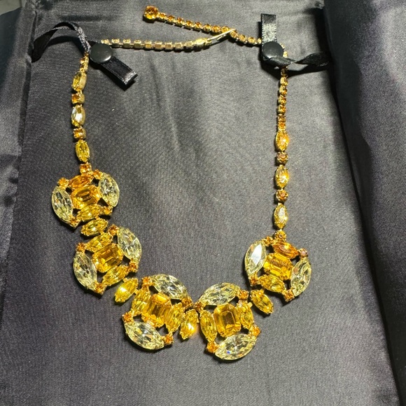 Joseph Wiesner necklace w/clip on earrings (not Wiesner) gold/soft green color - Picture 2 of 6